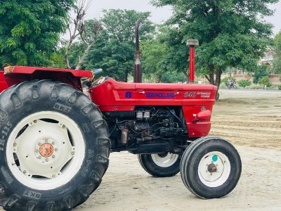 NH 640 Tractor Model 2009