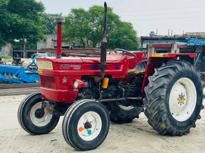 NH 640 Tractor Model 2009